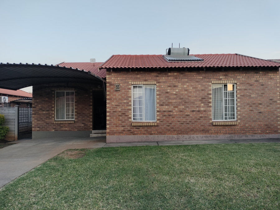 To Let 3 Bedroom Property for Rent in Waterval East North West